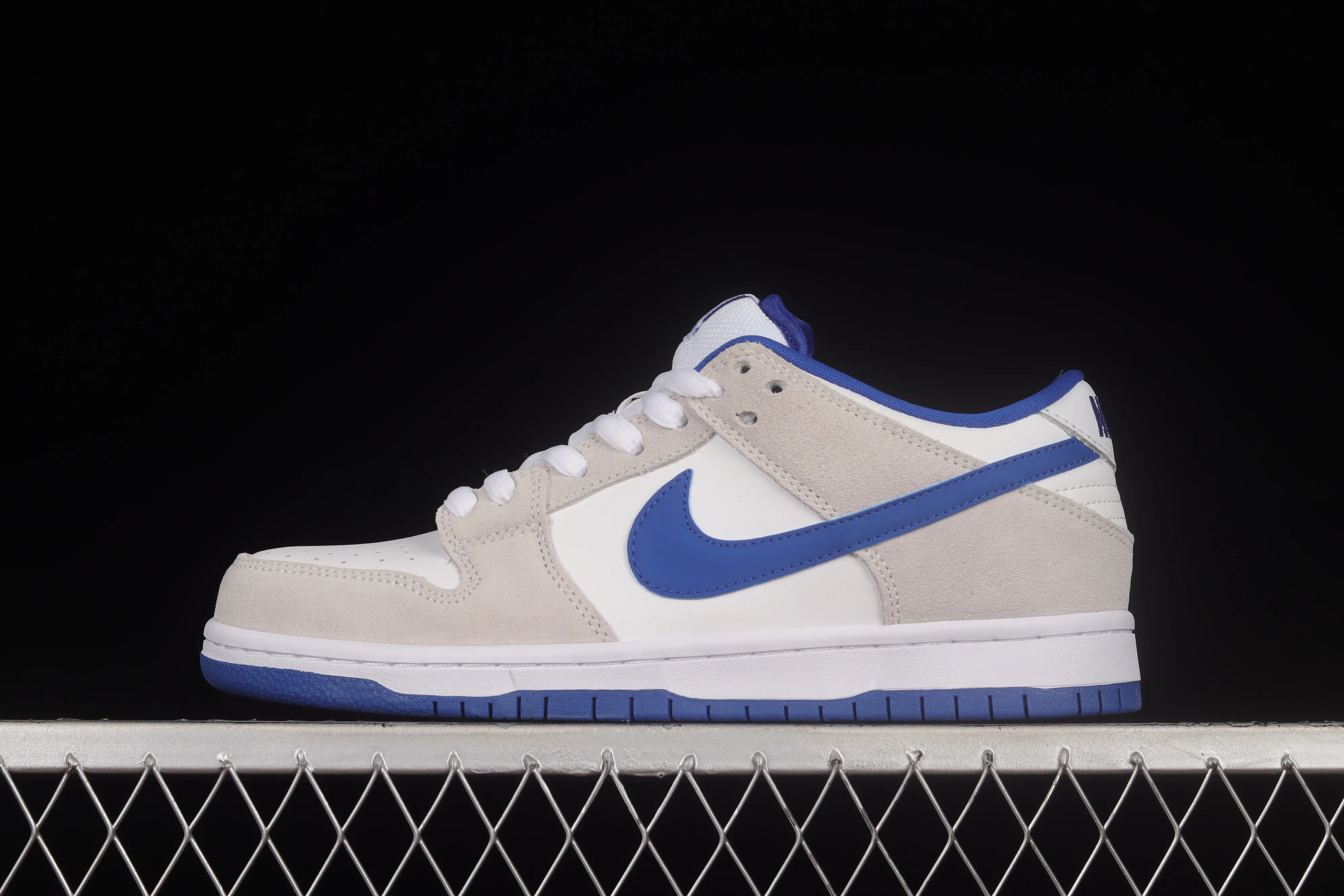 All categories Nk SB Dunk series Nk SB Dunk Low low-top sneakers Nk SB Dunk Low Prm SB smashed backboard fashion casual sneakers 304292-040
